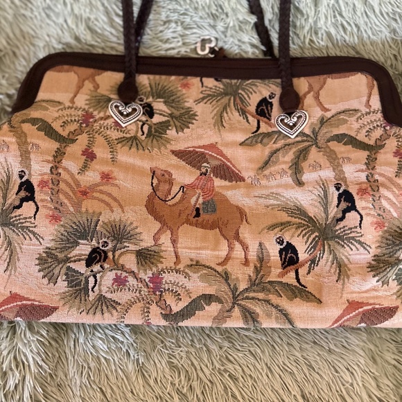 Brighten Vintage Extra Large Tote🌼 - Picture 2 of 9